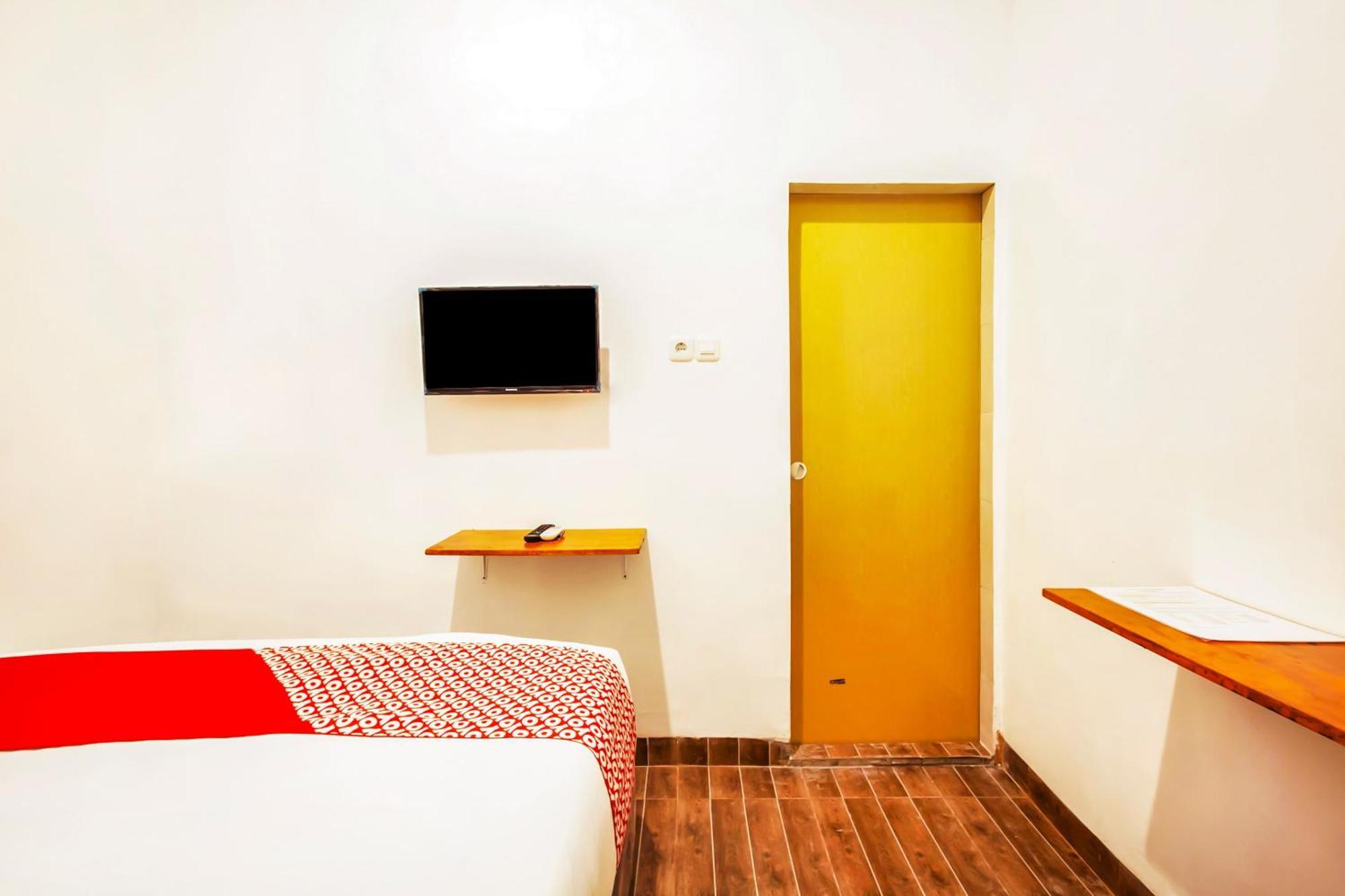 Oyo 2720 Sutomo Inn Medan Exterior foto